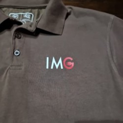 Polera corporativa estampada